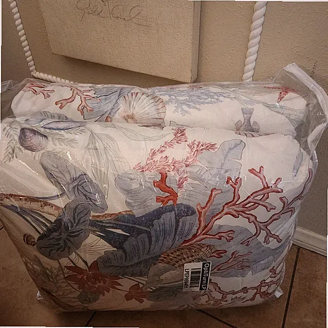 NEW Pottery Barn Sandpoint King / Cal King Comforter Coral Coastal Sea Life Fish